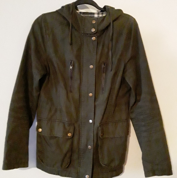 Suzy Shier Women's Army/Bomber/Utility Type Jacket - Picture 4 of 16